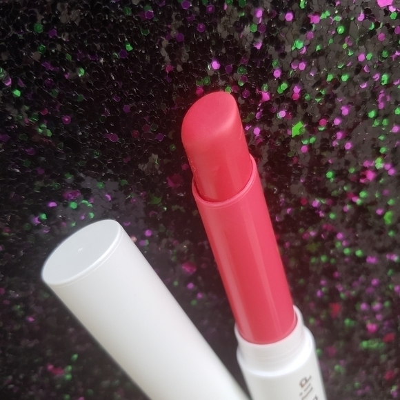 𝅺blotted lippie stix- On a stick - Picture 3 of 3